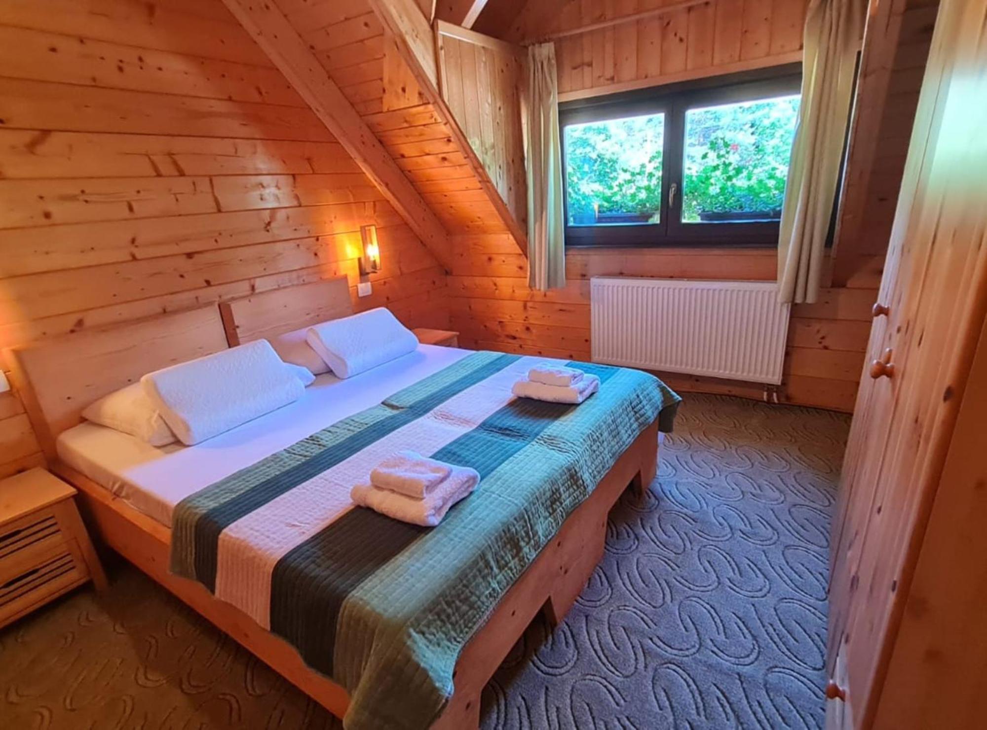 Apartments Plitvice forest Korenica Extérieur photo